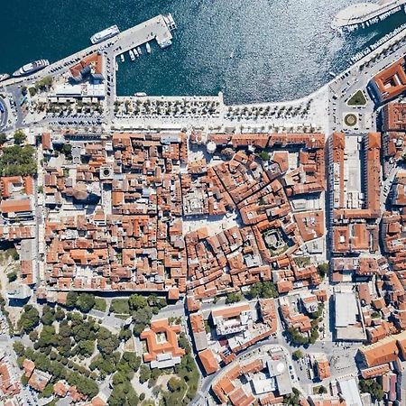 House "Anno 1881"-Center Of Split Exterior foto